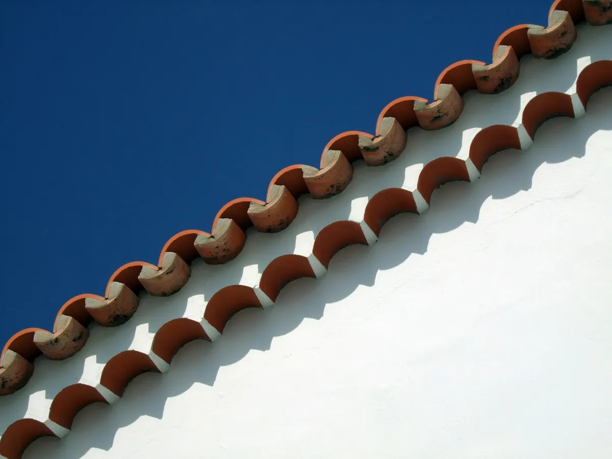 Tejado de tejas en Lanzarote, Espana